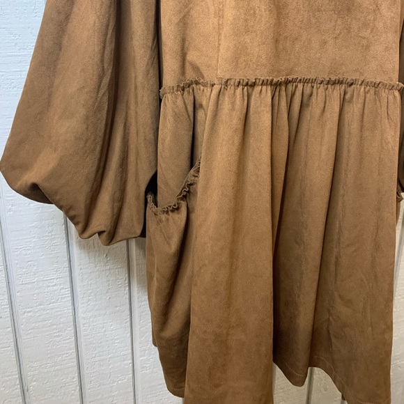 Free People Abbie vegan suede bell sleeve dress, size medium. - Picture 3 of 5